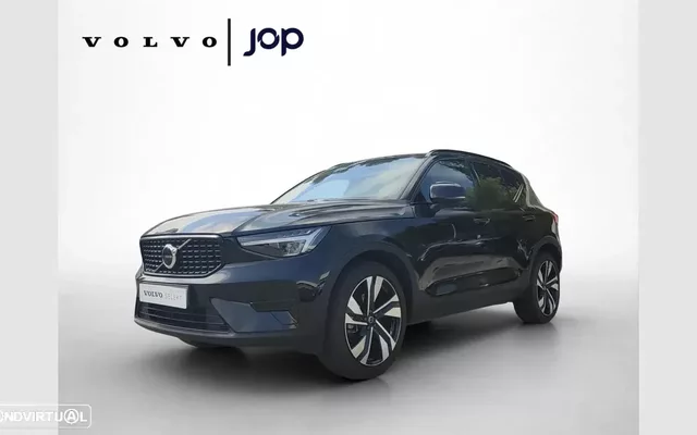 Volvo XC 40 2.0 B3 Plus Dark