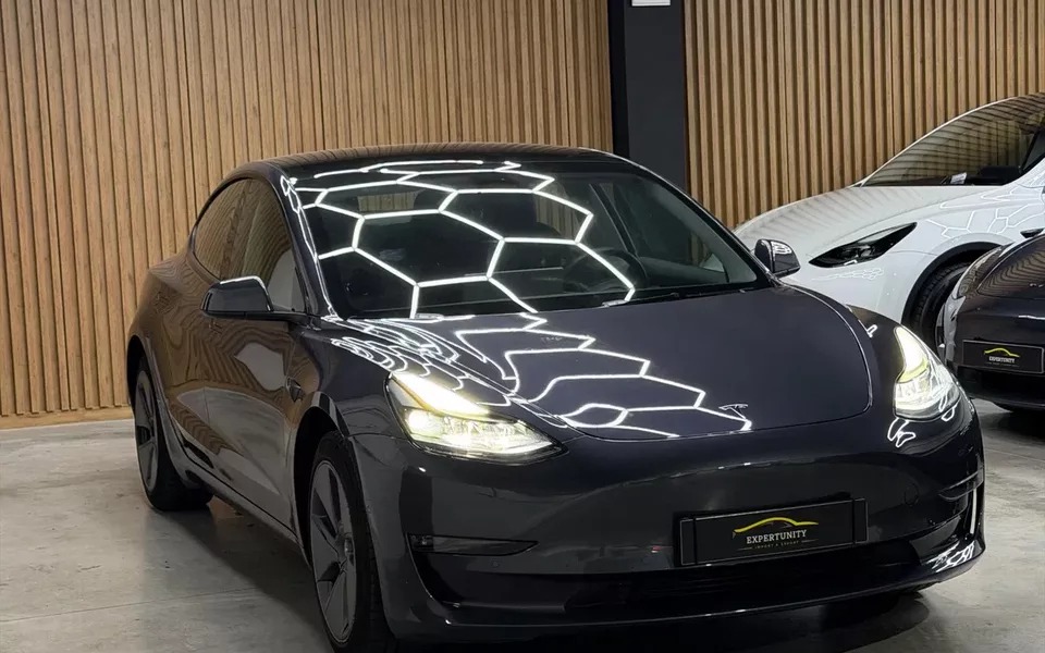 Tesla Model 3 AWD Dual Motor