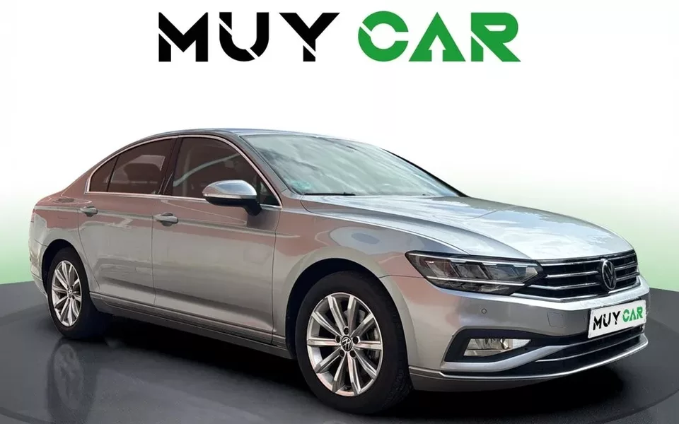 VOLKSWAGEN Passat Passat 2.0TDI EVO Executive DSG7 90kW - 17890€ en Sevilla