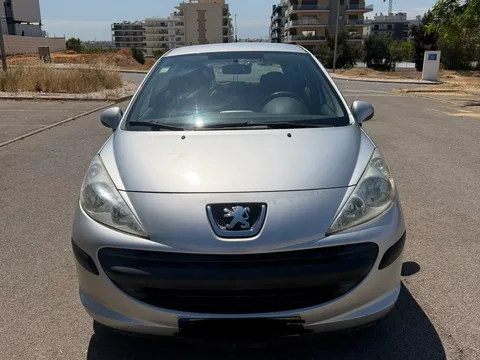 Peugeot 207 1.4 16V Open