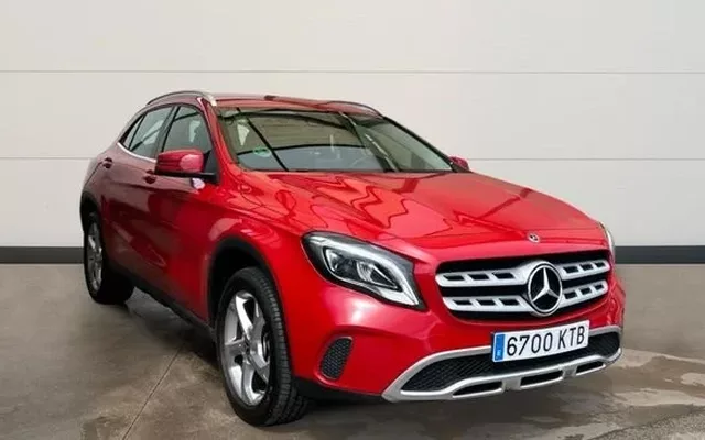 MERCEDES-BENZ Clase GLA 1.6 GLA 180 122 5P