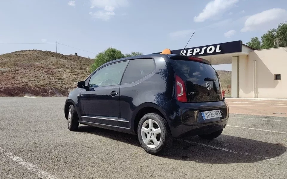 VOLKSWAGEN Up! Up! 1.0 Black up! 75