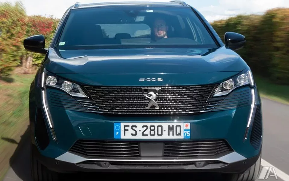 PEUGEOT 5008 SUV 5008 1.2 PureTech S&S Allure 130 EAT8