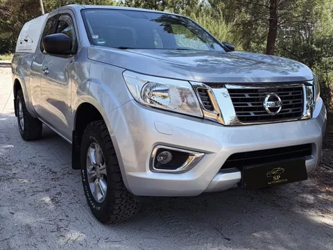 Nissan Navara 2.3 dCi CD 4WD Visia
