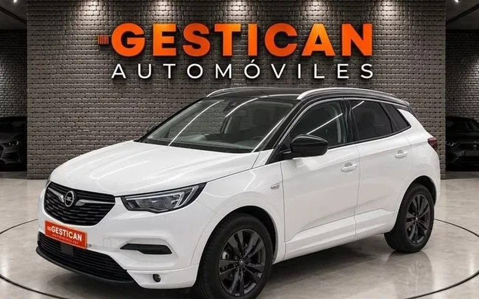 OPEL Grandland X 1.2 Turbo Design Line