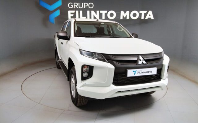 Mitsubishi L200 2.3 DI-D CD Invite 4WD