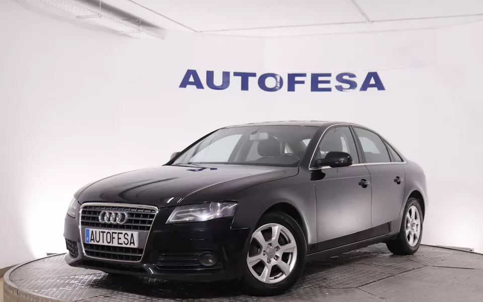 Audi A4 2.0 TDI MULTITRONIC AUTO 143CV 4P # PARKTRONIC
