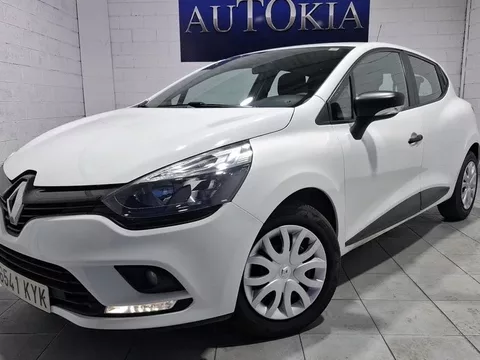 Vendido: RENAULT Clio Business TCe 55kW (75CV) -18 - 12400€ en Trapagaran
