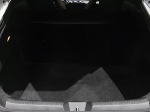 MERCEDES - CLA - CLA 180 d