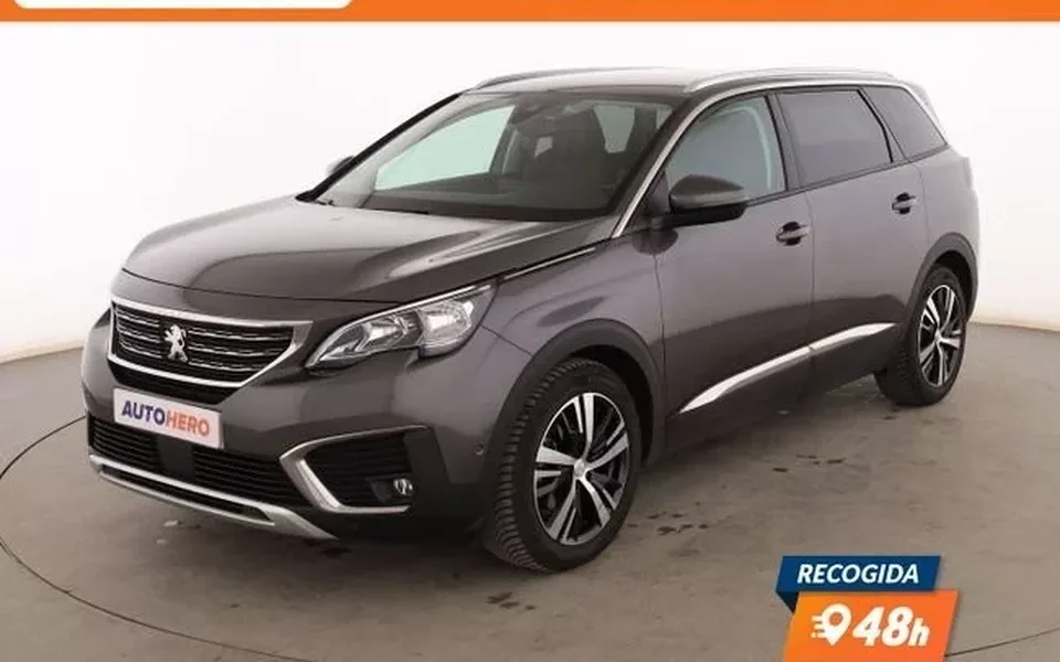 PEUGEOT 5008 1.2 PureTech Allure