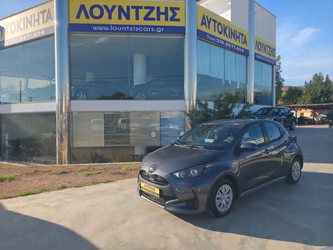 Toyota Yaris 1.5 116HP HYBRID Navi-Camera Ελληνικο Aπο Service Αντιπροσωποιας Με Εγγυηση Μπαταριας Και Κινητηρα