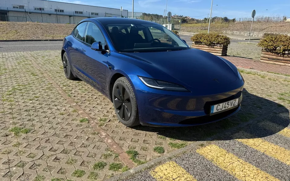 Tesla Model 3 Long Range Tração Integral Premium