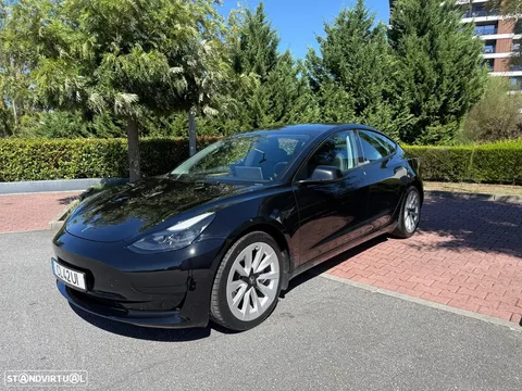 Tesla Model 3 Tração Traseira