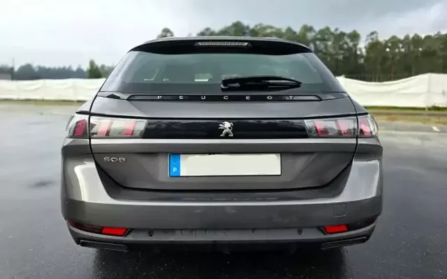 Peugeot 508 SW 2021 1.5 BlueHDi Active Pack EAT8