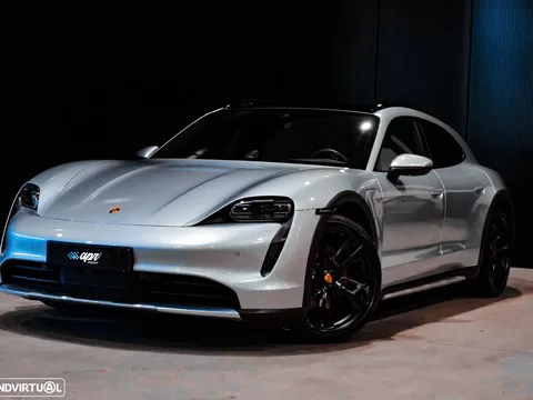 Porsche Taycan Cross Turismo 4