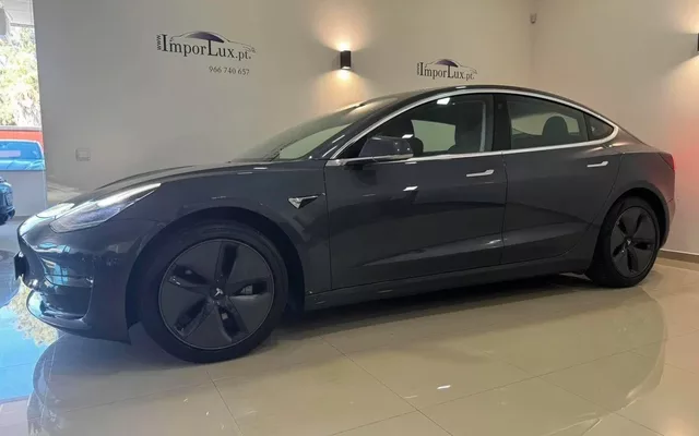 Tesla Model 3 Long-Range Dual Motor AWD