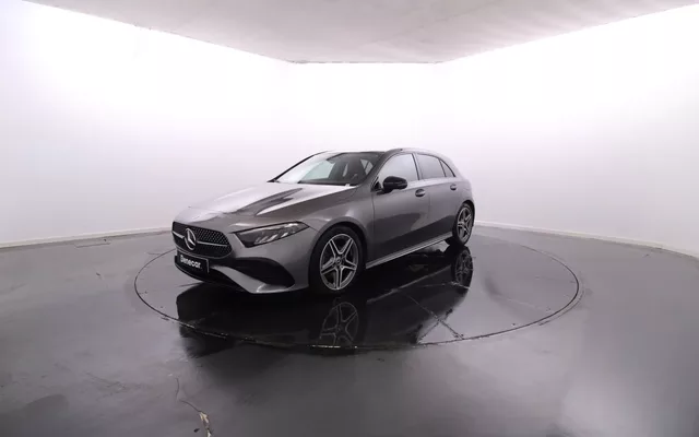 Mercedes-Benz Classe A - 180 d AMG Advanced Plus Cx. Aut. GPS / Vidros Escurecidos / Teto Panoramico / JLL