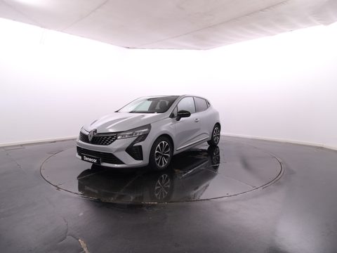 Renault Clio TCe 90 Techno / GPS / Vidros Escurecidos / Cam. Traseira / LED / JLL