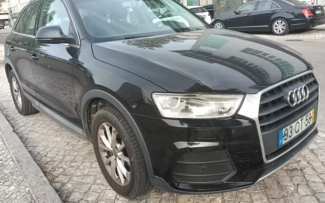 Audi Q3 2.0 TDi Business Line S-line