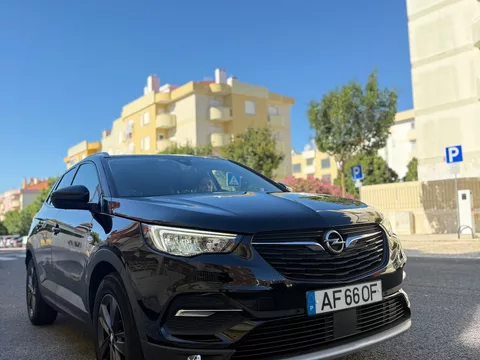 Opel Grandland 1.2 T GS Line