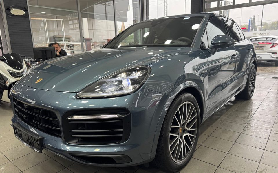 Porsche Cayenne 2019 3.0T PLUG IN HYBRID 462PS PANORAMA!