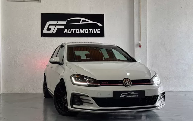 VW Golf 2.0 TSI GTI DSG Performance