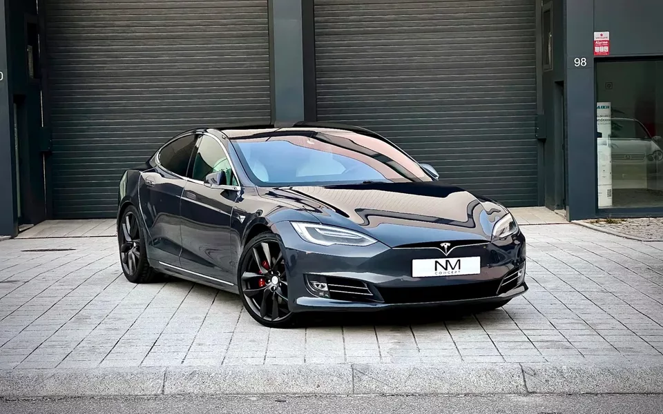 Tesla Model S