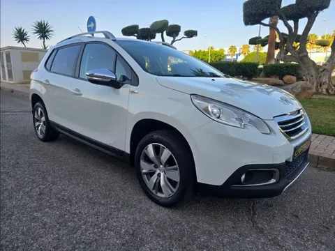 PEUGEOT 2008 2008 1.2 PureTech Style 82