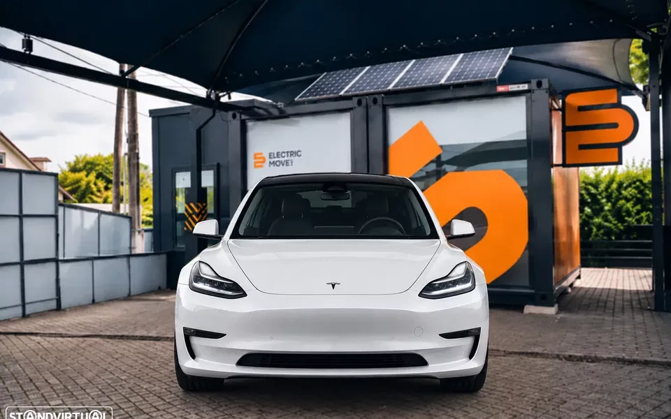 Tesla Model 3 Standard Range Plus RWD