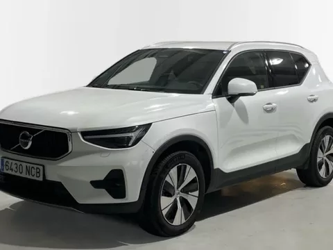 VOLVO XC40 XC40 2.0 B3 CORE AUTO 5P