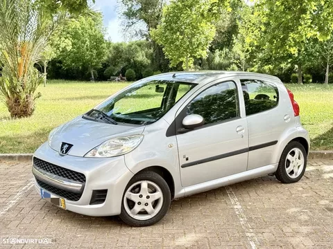 Peugeot 107 1.0 Black&Silver