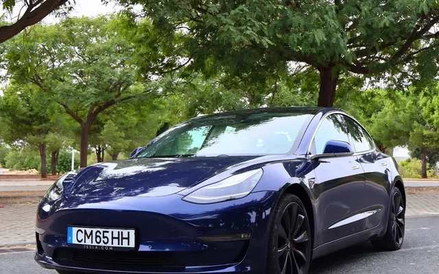 Tesla Model 3 Performance Dual Motor AWD