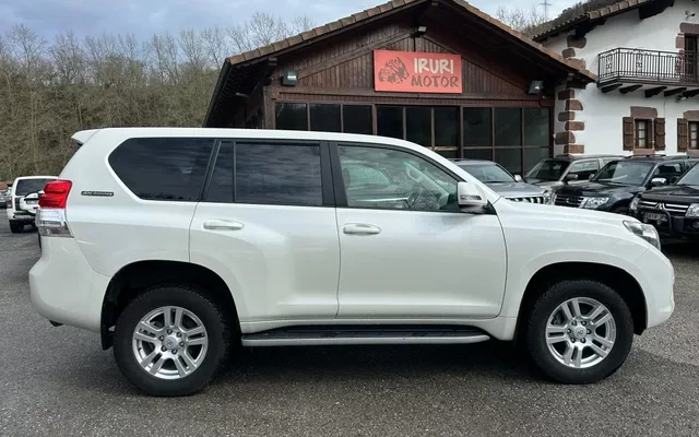 TOYOTA Land Cruiser Land Cruiser D-4D VXL Aut.