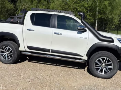 Toyota Hilux 4x4 Cabine Dupla Auto S&S Executive