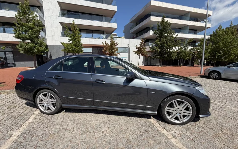 Mercedes-Benz E 350 CDi Avantgarde BlueEfficiency