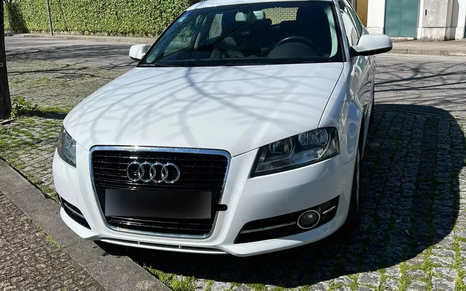 Audi A3 Sportback 1.6 TDI DPF Attraction