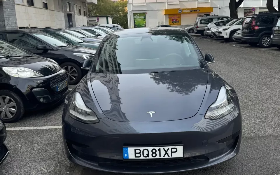 Tesla Model 3 Standard Range Plus RWD