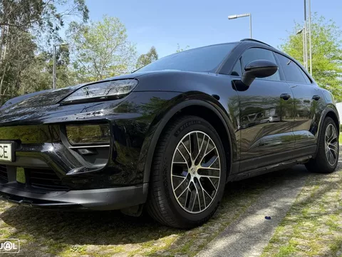 Porsche Macan Electric