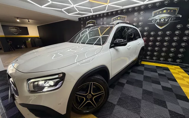 Mercedes-Benz GLB 200