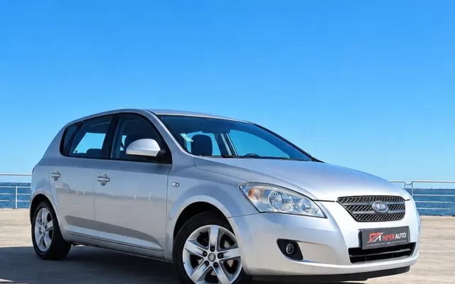 Kia Ceed 1.4 CVVT EX