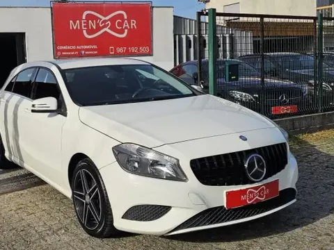 Mercedes-Benz A 160 2015 d 7G-DCT Urban