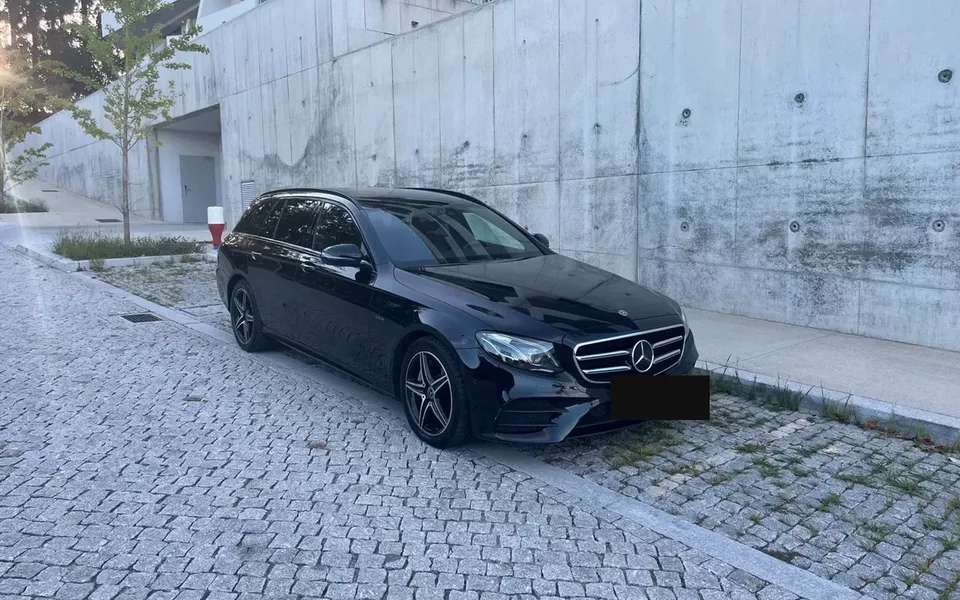 Mercedes-Benz E 300
