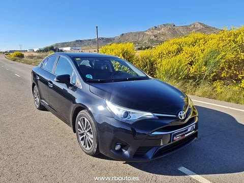 TOYOTA Avensis Avensis 150D Executive