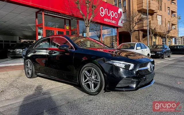 MERCEDES-BENZ Clase A A 200 Sedán 7G-DCT