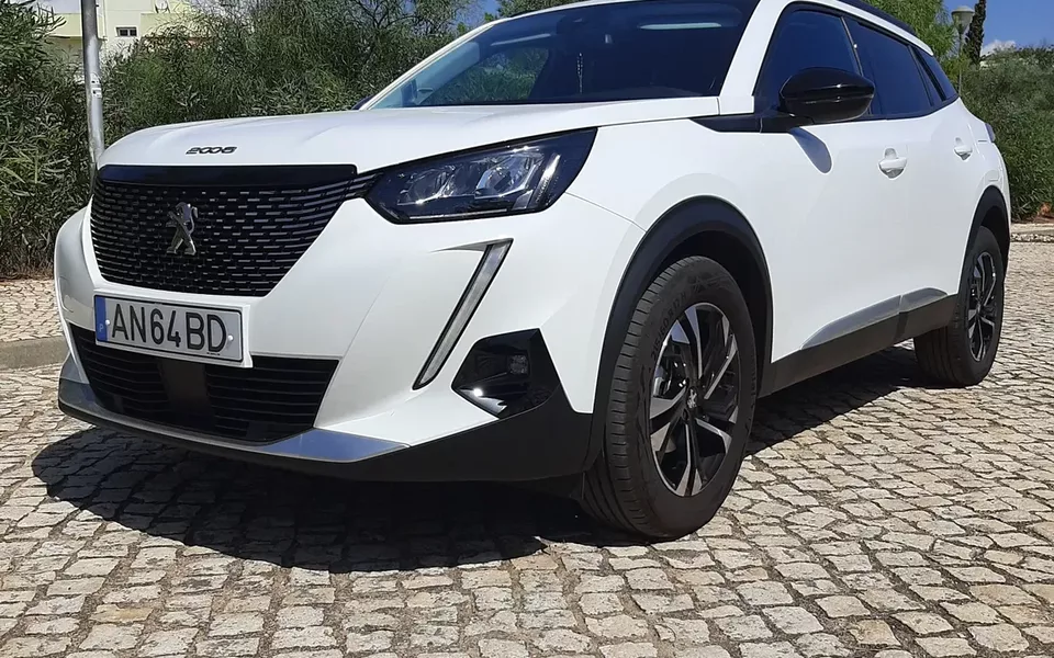Peugeot 2008 1.2 PureTech Allure Pack