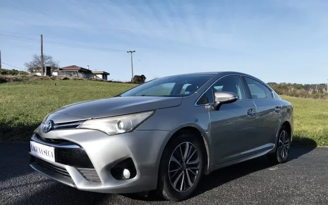 TOYOTA Avensis Avensis 150D Executive