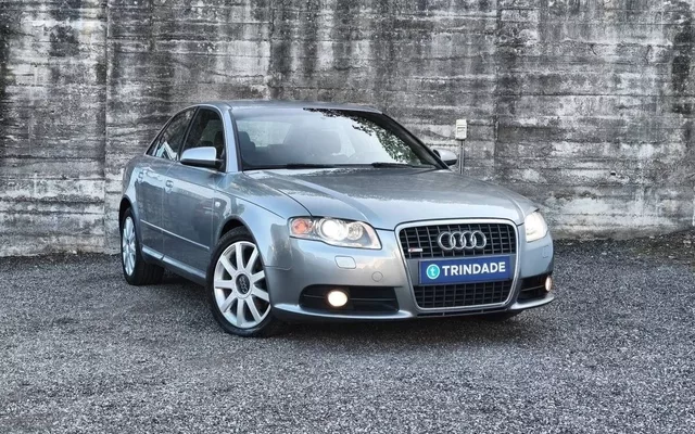 Audi A4 2.0 TDI S-line