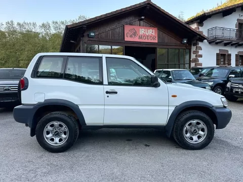 NISSAN Terrano Terrano 2.7 TDI Comfort