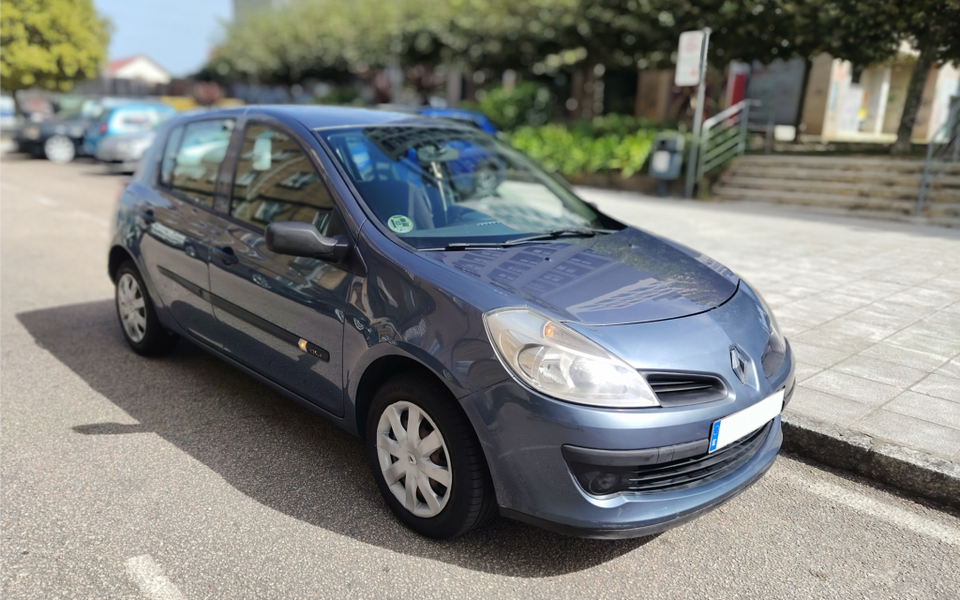 RENAULT Clio Clio 1.5dCi Authentique 70