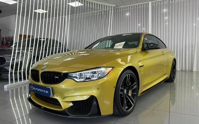 BMW Serie 4 M4